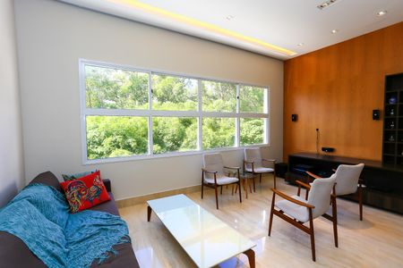 Apartamento para alugar com 3 quartos, 220m² em Parque Reboucas, São Paulo