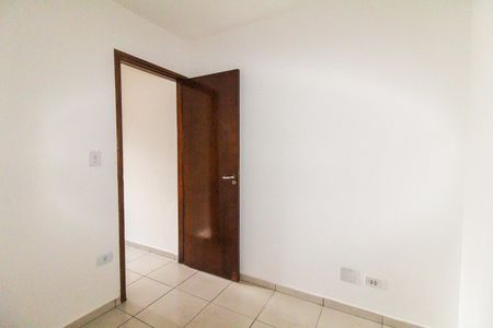 Quarto 1 de casa para alugar com 2 quartos, 55m² em Jardim Nossa Senhora do Carmo, São Paulo