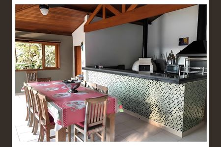 Apartamento para alugar com 5 quartos, 890m² em Nova Fazendinha, Carapicuíba