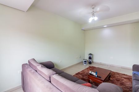 Sala de casa à venda com 4 quartos, 200m² em Jardim Primeiro de Maio (chacara Fazendinha), Osasco