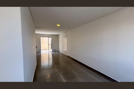 Sala de casa para alugar com 2 quartos, 101m² em Jardim Colinas, Jacareí