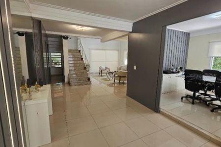 Casa para alugar com 4 quartos, 291m² em Jardim Marajoara, São Paulo