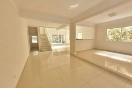 Casa para alugar com 4 quartos, 291m² em Jardim Marajoara, São Paulo