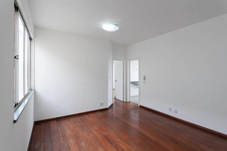 Sala de apartamento à venda com 2 quartos, 65m² em João Pinheiro, Belo Horizonte
