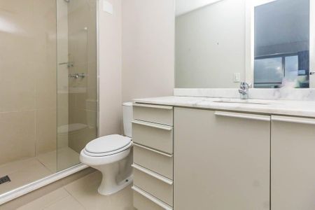 Banheiro de apartamento para alugar com 1 quarto, 60m² em Partenon, Porto Alegre