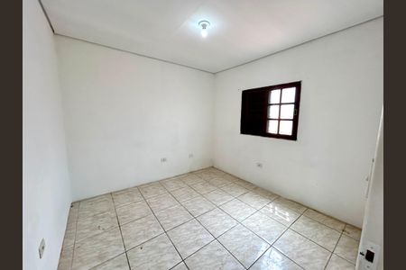 Quarto de casa para alugar com 1 quarto, 35m² em Parque Renato Maia, Guarulhos