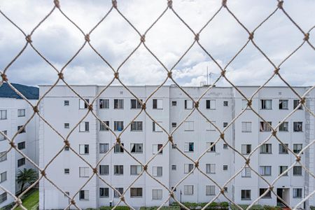 Vista sala de apartamento para alugar com 2 quartos, 50m² em Jaraguá, São Paulo