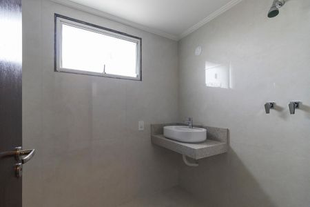 Banheiro da suíte de apartamento à venda com 3 quartos, 131m² em Cambuí, Campinas