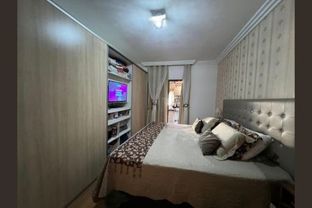 Casa à venda com 3 quartos, 280m² em Jardim do Estádio, Santo André