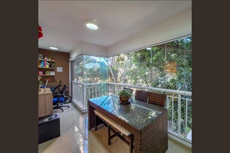 Apartamento à venda com 3 quartos, 77m² em Jardim Esmeralda, São Paulo