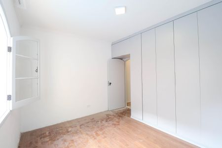 Casa para alugar com 2 quartos, 180m² em Vila Irmaos Arnoni, São Paulo