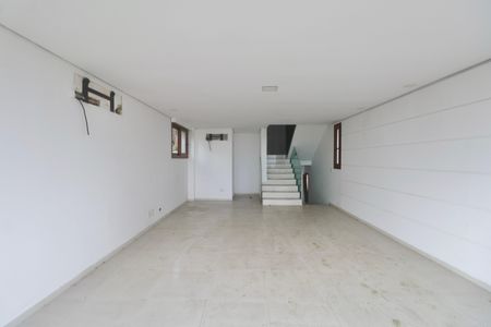 Sala de casa para alugar com 4 quartos, 500m² em Jardim Tres Marias, Guarujá