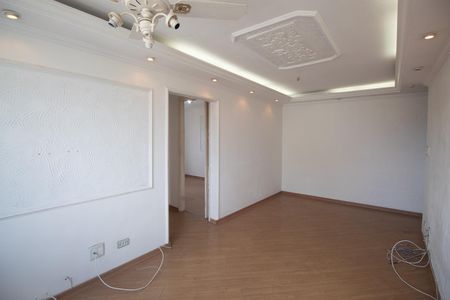 Sala de apartamento para alugar com 2 quartos, 55m² em Vila Irmaos Arnoni, São Paulo