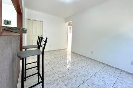 Sala de casa para alugar com 2 quartos, 58m² em Jardim Atlântico, Florianópolis