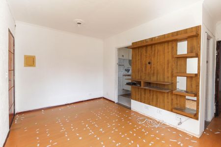 Sala de apartamento à venda com 2 quartos, 56m² em Vila Carmosina, São Paulo