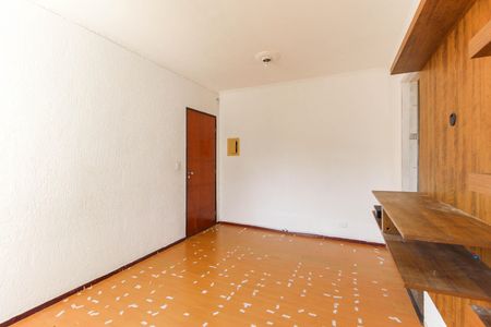 Sala de apartamento à venda com 2 quartos, 56m² em Vila Carmosina, São Paulo