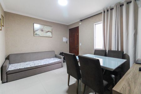 Sala de apartamento para alugar com 2 quartos, 52m² em Itaquera, São Paulo