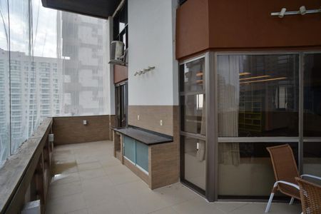 Varanda de apartamento para alugar com 4 quartos, 400m² em Barra da Tijuca, Rio de Janeiro