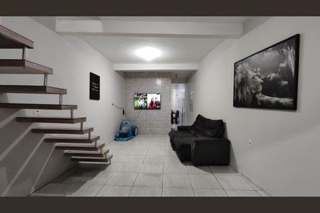 Sala de casa para alugar com 3 quartos, 180m² em Conjunto Habitacional Barro Branco I, São Paulo