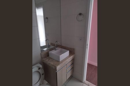 Banheiro de apartamento à venda com 3 quartos, 65m² em Ponte Grande, Guarulhos
