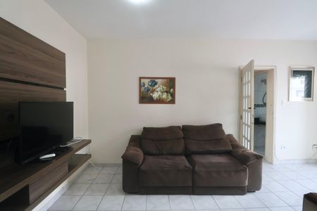 Sala de apartamento para alugar com 2 quartos, 67m² em Jardim Tres Marias, Guarujá