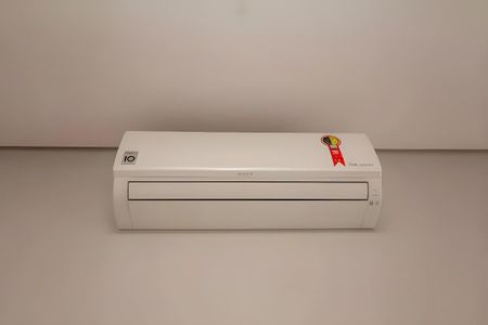 Casa para alugar com 3 quartos, 200m² em Parque Sao Domingos, São Paulo