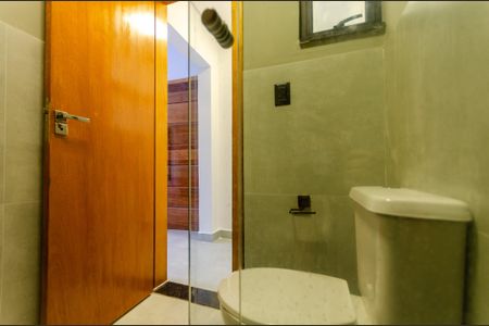 Banheiro de apartamento para alugar com 1 quarto, 23m² em Itaberaba, São Paulo