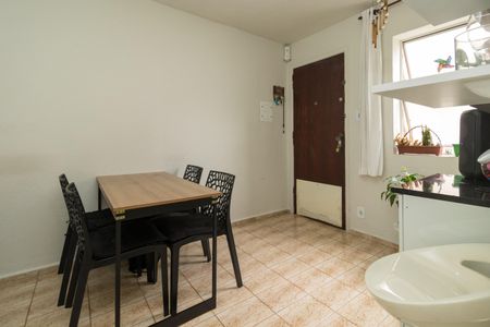 Sala de apartamento à venda com 2 quartos, 57m² em Vila Industrial, São Paulo