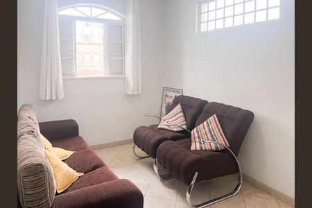 Quarto 3 de casa à venda com 4 quartos, 188m² em Renascença, Belo Horizonte