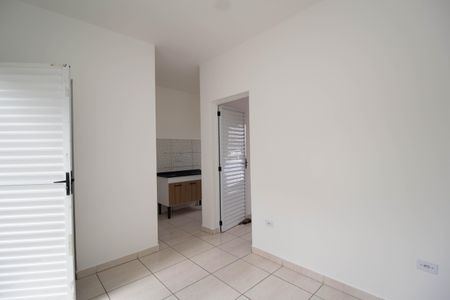 Sala de casa para alugar com 2 quartos, 65m² em Vila Mangalot, São Paulo