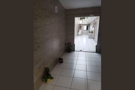 Casa à venda com 3 quartos, 231m² em Vila Rio de Janeiro, Guarulhos