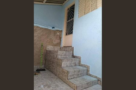 Casa à venda com 3 quartos, 240m² em Jardim Fernandes, São Paulo