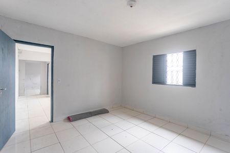 Casa para alugar com 1 quarto, 40m² em Vila Santa Antonia, Diadema