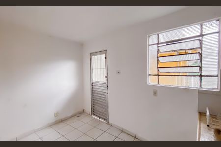 Sala/Cozinha de casa para alugar com 2 quartos, 38m² em Parque Cisper, São Paulo