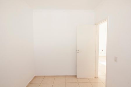 Quarto 1 de apartamento para alugar com 2 quartos, 50m² em Morada da Colina, Uberlândia