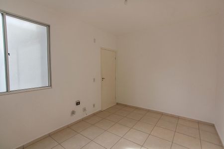 Sala de apartamento para alugar com 2 quartos, 50m² em Morada da Colina, Uberlândia