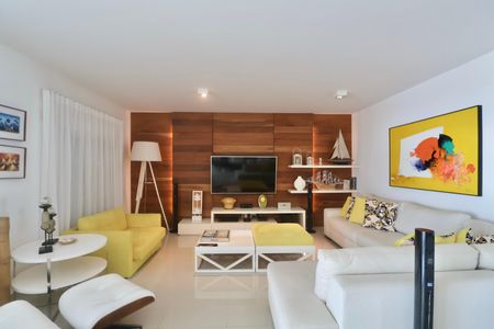 Sala de apartamento para alugar com 4 quartos, 220m² em Jardim Tejereba, Guarujá