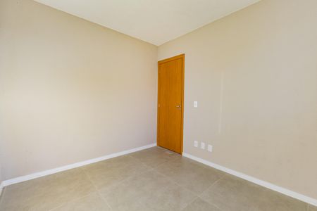 Quarto de apartamento à venda com 2 quartos, 40m² em Restinga, Porto Alegre