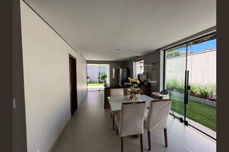 Casa à venda com 3 quartos, 360m² em Itapoã, Belo Horizonte