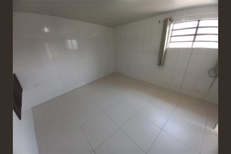 Casa à venda com 5 quartos, 155m² em Jardim Novo Taboao, São Paulo