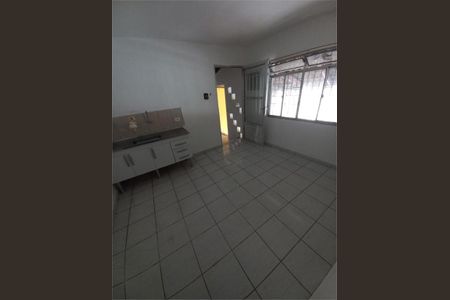 Casa à venda com 5 quartos, 155m² em Jardim Novo Taboao, São Paulo