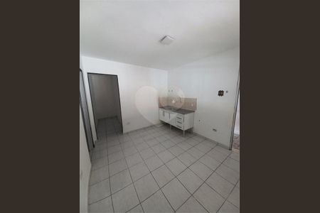 Casa à venda com 5 quartos, 155m² em Jardim Novo Taboao, São Paulo