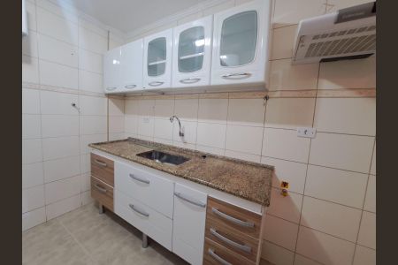 Cozinha de apartamento para alugar com 2 quartos, 55m² em Bandeiras, Osasco