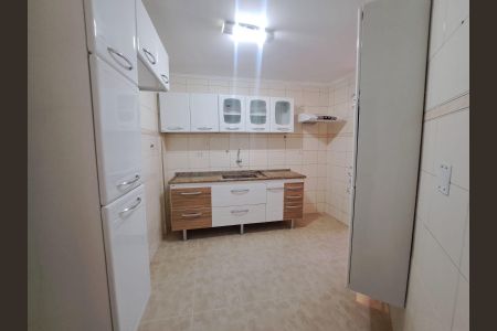 Cozinha de apartamento para alugar com 2 quartos, 55m² em Bandeiras, Osasco