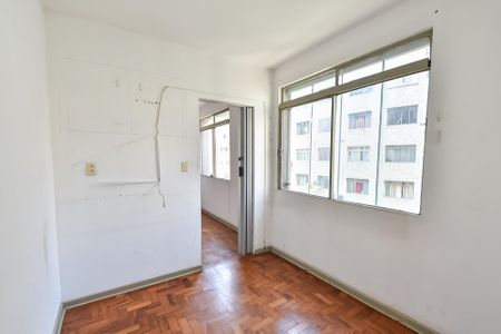Quarto 1 de apartamento para alugar com 2 quartos, 52m² em Liberdade, São Paulo
