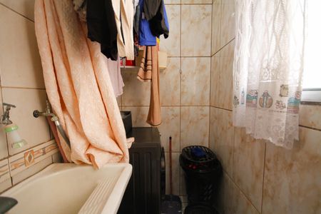 Área de Serviço de apartamento para alugar com 2 quartos, 43m² em Vila Sonia, Praia Grande