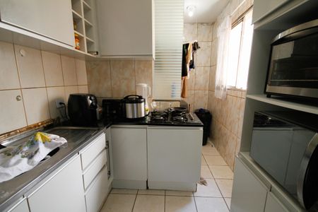 Cozinha de apartamento para alugar com 2 quartos, 43m² em Vila Sonia, Praia Grande