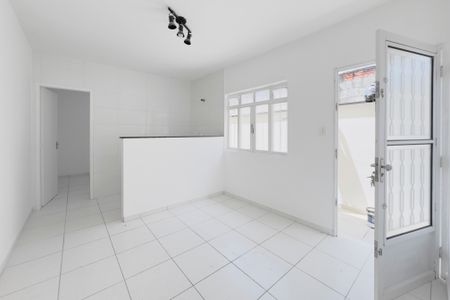 Sala/Cozinha de casa para alugar com 2 quartos, 50m² em Jardim Satélite, São José dos Campos