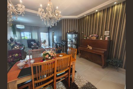 Casa de Condomínio para alugar com 3 quartos, 267m² em Nova Uberlândia, Uberlândia