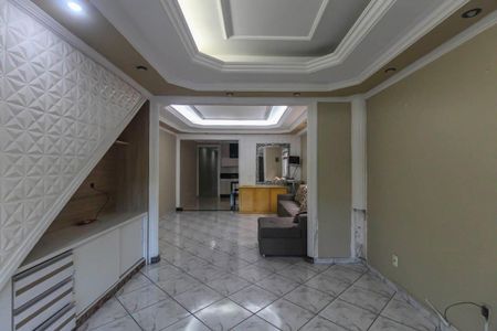 Sala de casa para alugar com 4 quartos, 180m² em Jardim Paraguacu, São Paulo
